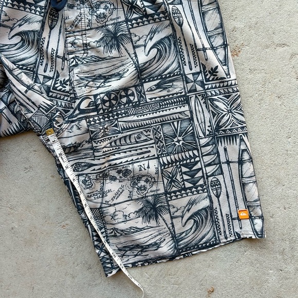 O’Neil Men's Size M Multicolored Swim Trunks With Adjustable Waist and Pockets - Picture 7 of 8